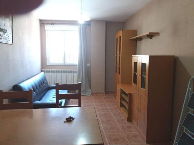 Piso en alquiler en Villares De La Reina, Castilla y León