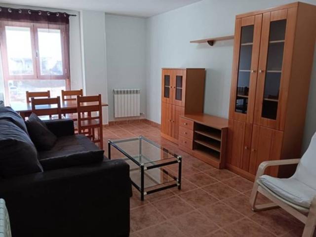 Piso en alquiler en Villares De La Reina, Castilla y León