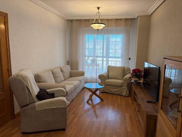 Piso en alquiler en Villena, Valencia