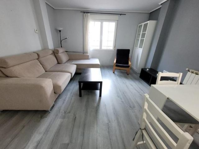Piso en alquiler en Delicias, Zaragoza