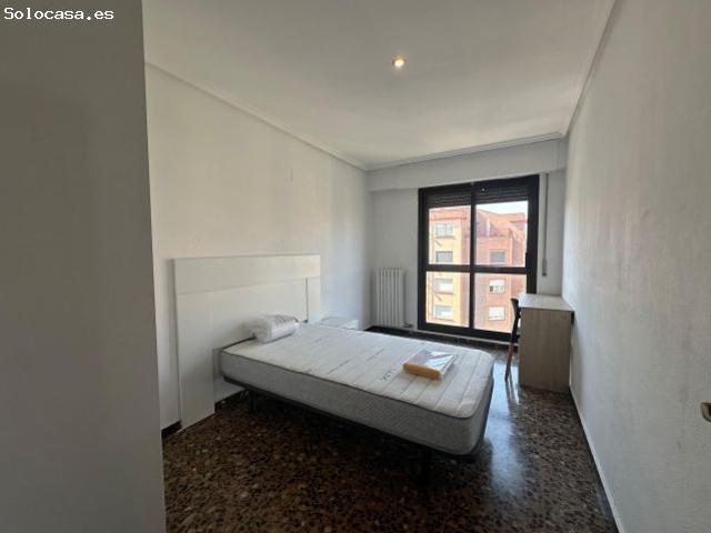 Piso en alquiler en La Almozara, Zaragoza