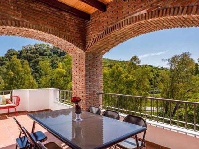Casa en alquiler en Benahavís