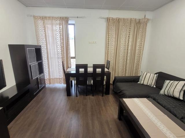 Piso en alquiler en Melilla La Vieja, Melilla