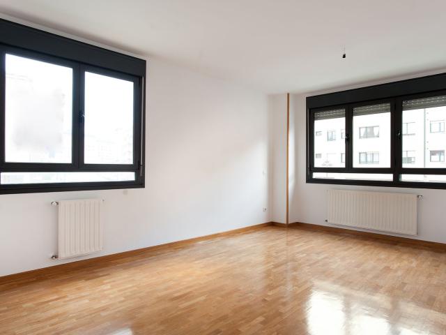 Piso en alquiler en La Corredoria y Ventanielles, Oviedo