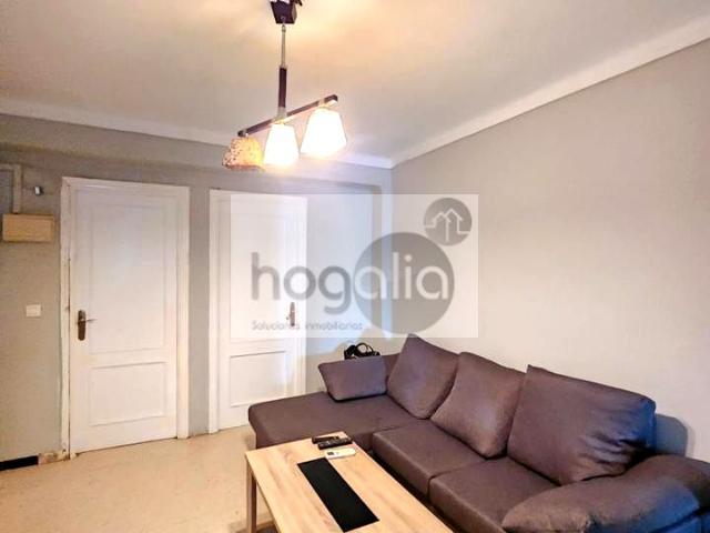 Piso en alquiler en Cerro-Amate, Sevilla