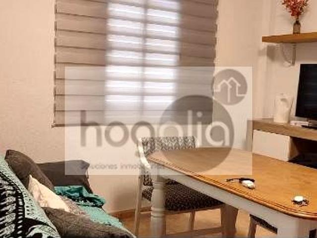 Piso en alquiler en Cerro-Amate, Sevilla