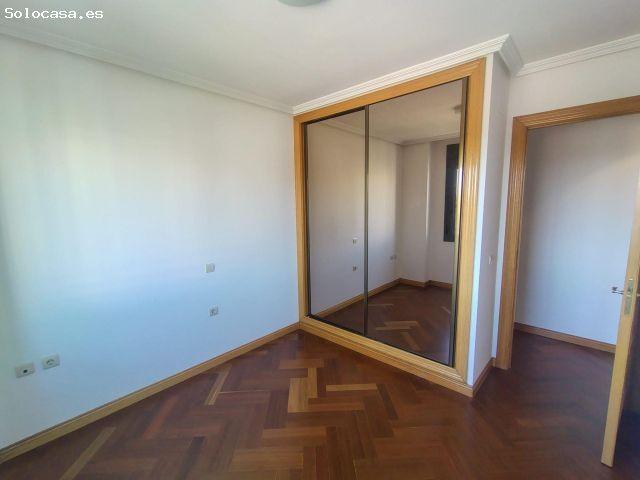 Piso en alquiler en Huerta del Rey, Valladolid