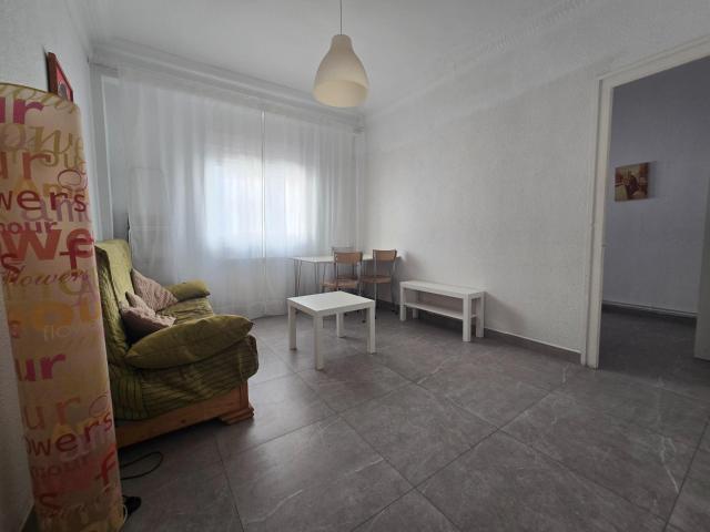 Apartamento en alquiler en Universidad, Zaragoza