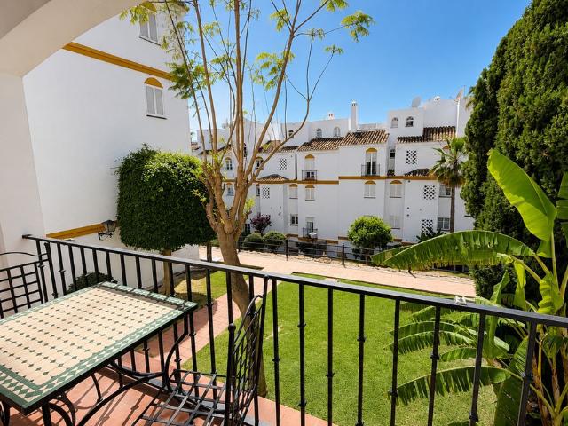Piso en venta en Nueva Atalaya, Costa del Sol Occidental