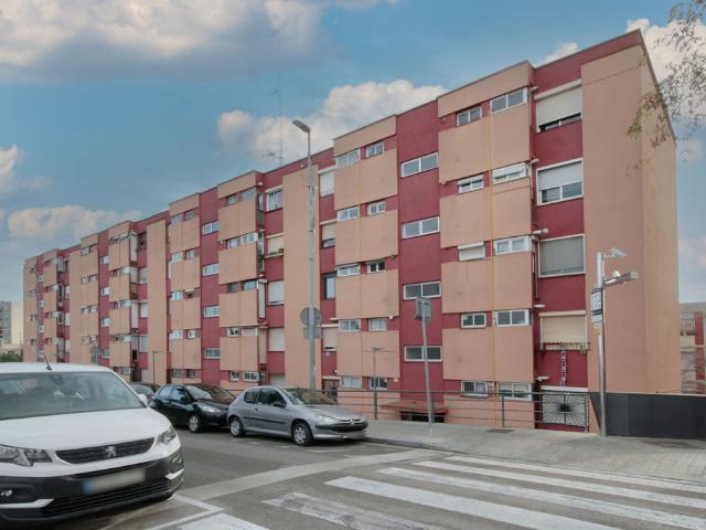 Piso en venta en Nou Barris, Barcelonès