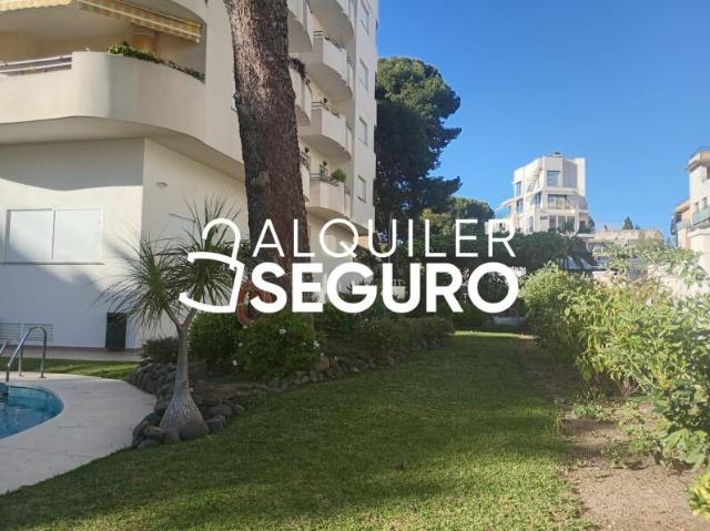 Apartamento en alquiler en La Capellanía, Benalmádena