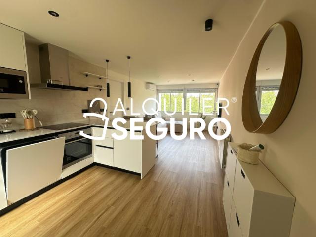 Apartamento en alquiler en Vinateros, Madrid