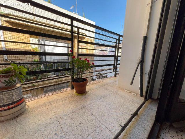 Piso en venta en San Gil, Sevilla
