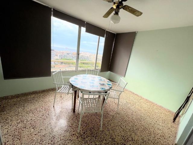 Apartamento en alquiler en Alicante, Valencia