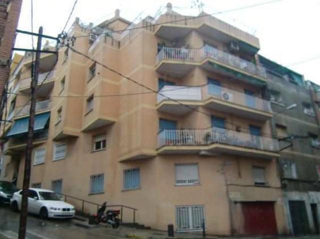 Piso en venta en Fondo, Barcelonès