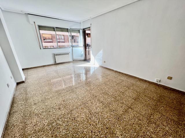 Apartamento en alquiler en Las Fuentes, Zaragoza