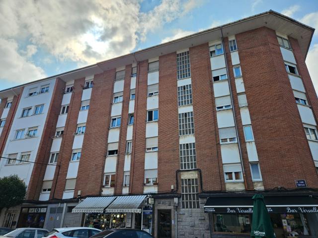 Piso en venta en Avilés