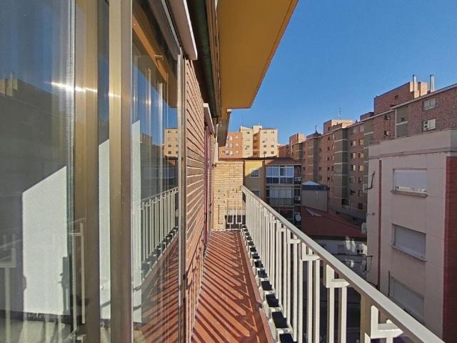 Piso en venta en Delicias, Zaragoza