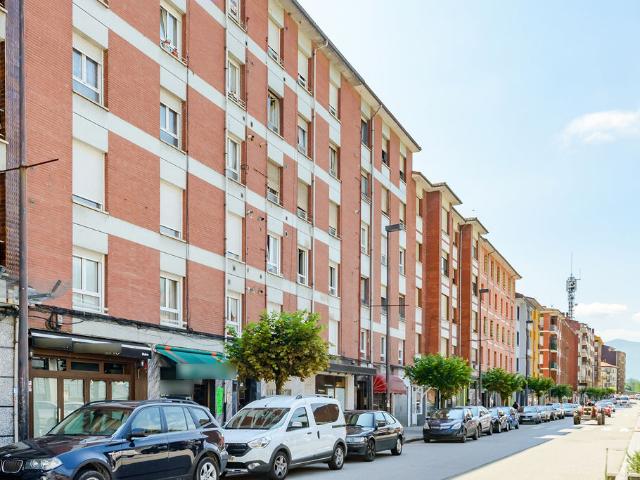 Piso en venta en Lena