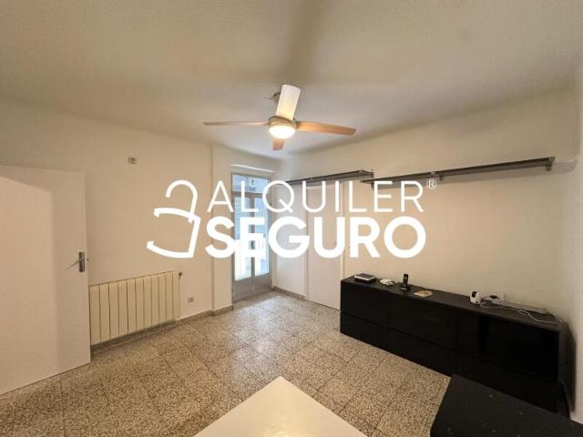 Apartamento en alquiler en Ciudad Lineal, Madrid