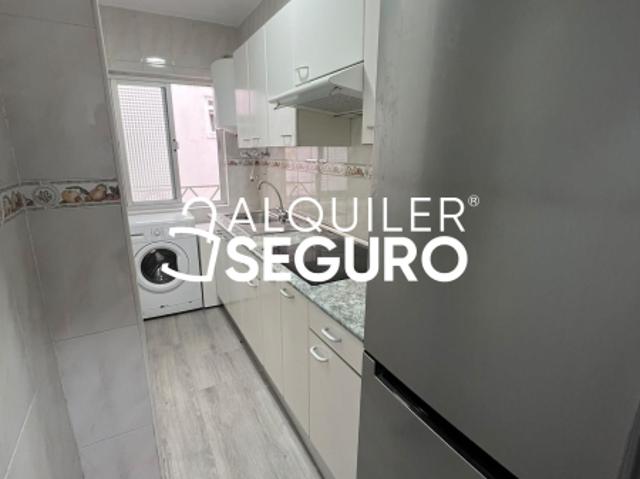 Apartamento en alquiler en Ciudad Lineal, Madrid