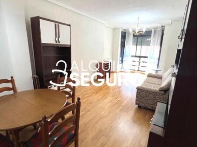 Apartamento en alquiler en Parla, Madrid
