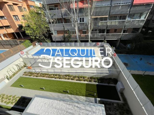 Apartamento en alquiler en Ciudad Lineal, Madrid
