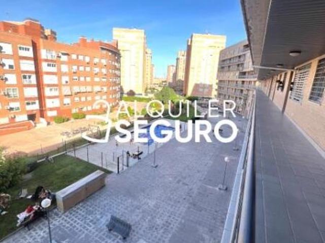 Apartamento en alquiler en Parla, Madrid