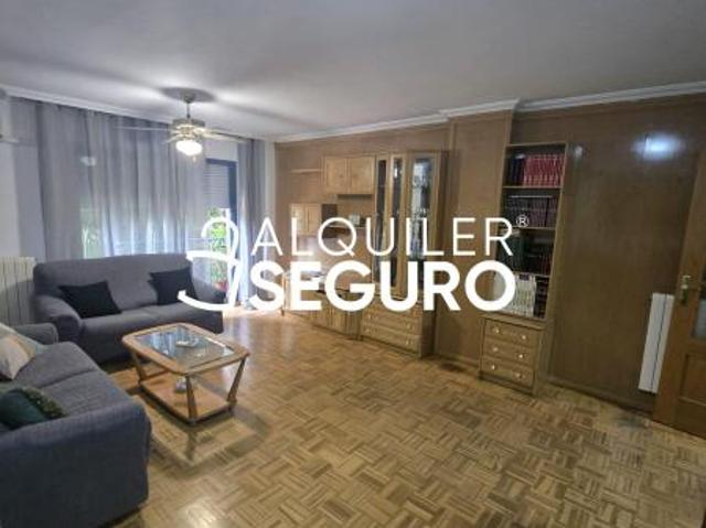 Apartamento en alquiler en Distrito III, Alcalá De Henares