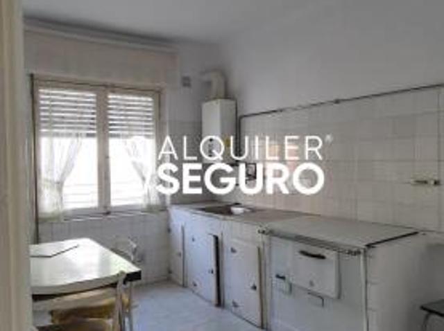 Apartamento en alquiler en El Corraón, Lena