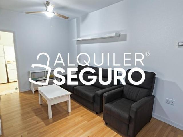 Apartamento en alquiler en Sanlúcar La Mayor, Andalucía