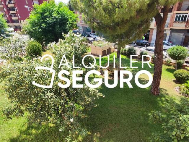 Apartamento en alquiler en Distrito de Levante, Córdoba