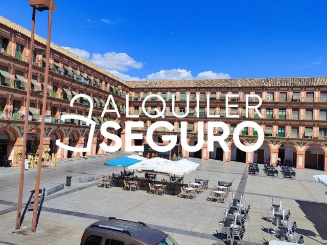 Apartamento en alquiler en Plaza de la Corredera, Córdoba