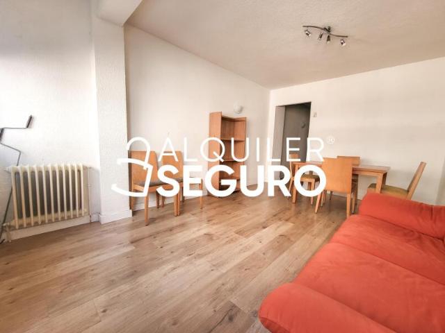 Apartamento en alquiler en Distrito III, Alcalá De Henares