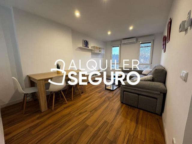 Apartamento en alquiler en Latina, Madrid