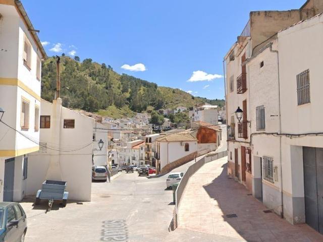 Piso en venta en Cambil