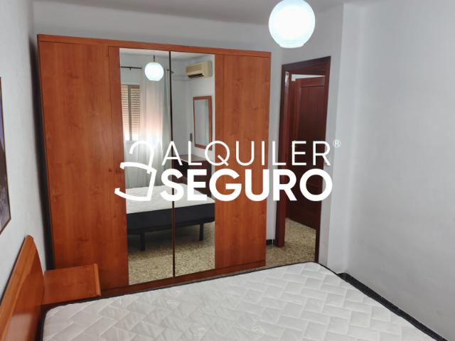 Apartamento en alquiler en Cisneo Alto-Santa María de Gracia, Sevilla