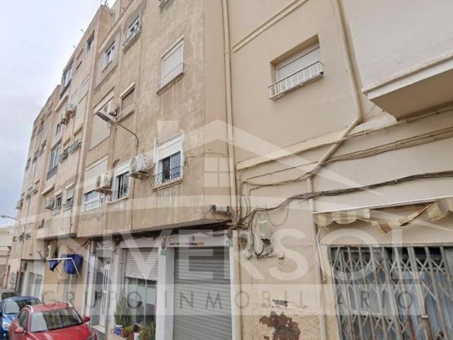 Piso en venta en San Luis, Almería