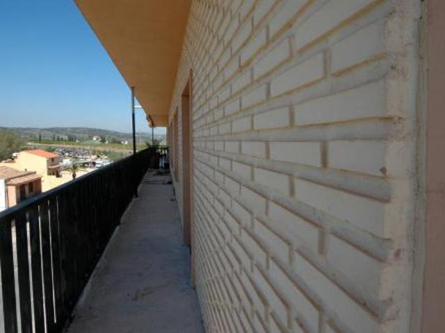 Piso en venta en l'Alcúdia de Crespins, València / Valencia