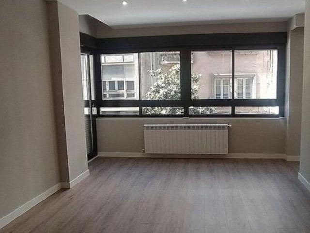 Piso en venta en O Carroleiro, Ourense