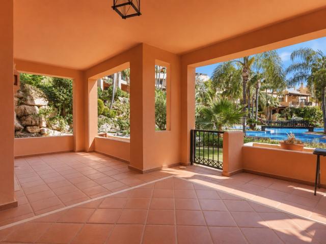 Piso en venta en Bel-Air, Costa del Sol Occidental