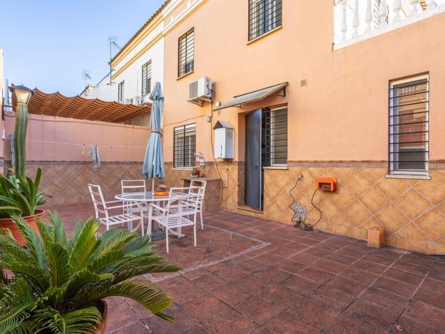 Piso en venta en Espartinas, Urbanización Los Olivos