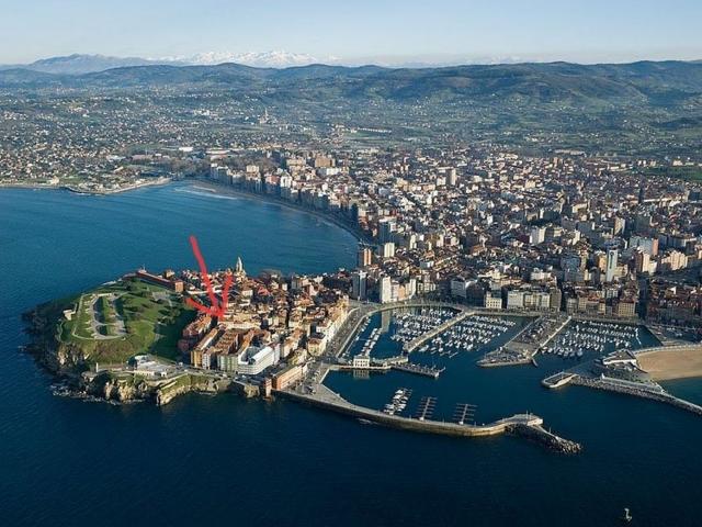 Apartamento en alquiler en Cimavilla, Gijón