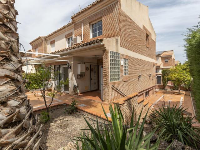 Piso en venta en Huétor Vega, Los Almendros