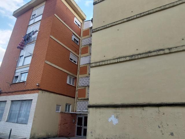 Piso en venta en Los Corrales de Buelna, Cantabria