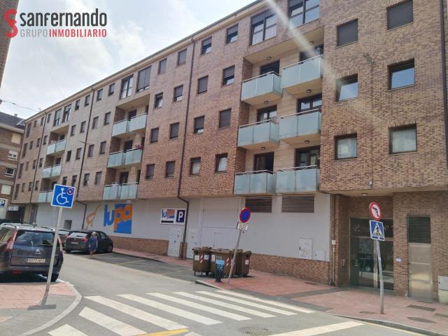 Apartamento en alquiler en Los Corrales De Buelna, Cantabria