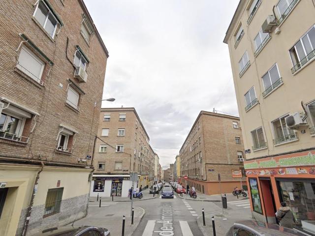Piso en venta en Usera, Madrid