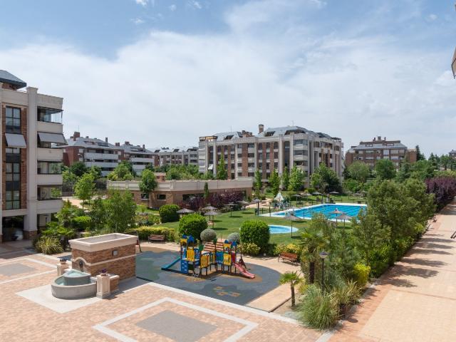 Piso en alquiler en Majadahonda