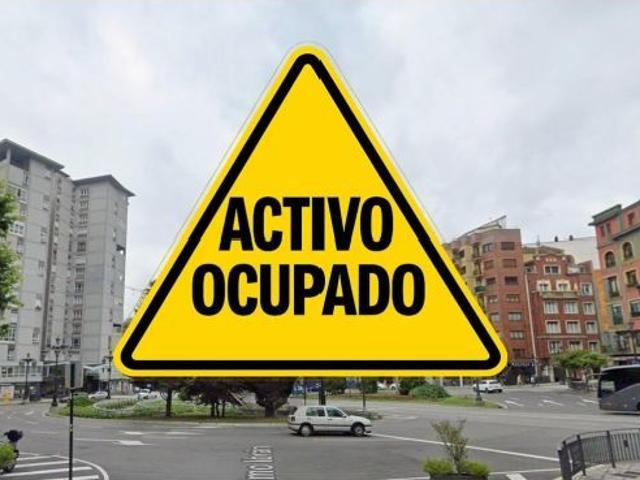 Piso en venta en El Milán, Oviedo