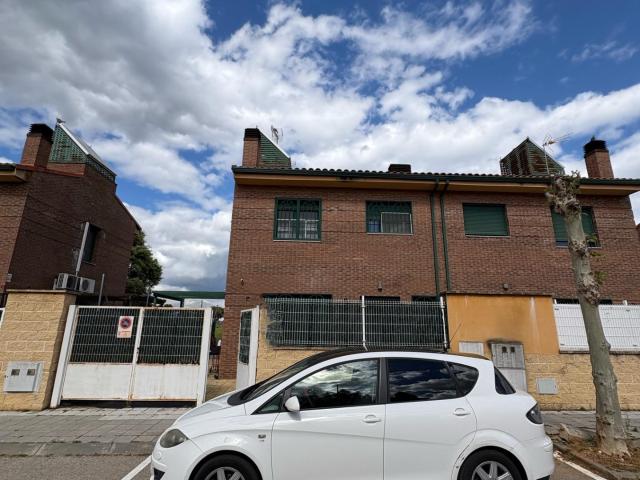 Piso en venta en Pioz, Los Charquillos